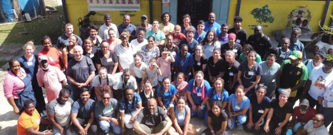 Dr. Hong and Family Join Jamaica Dental Mission